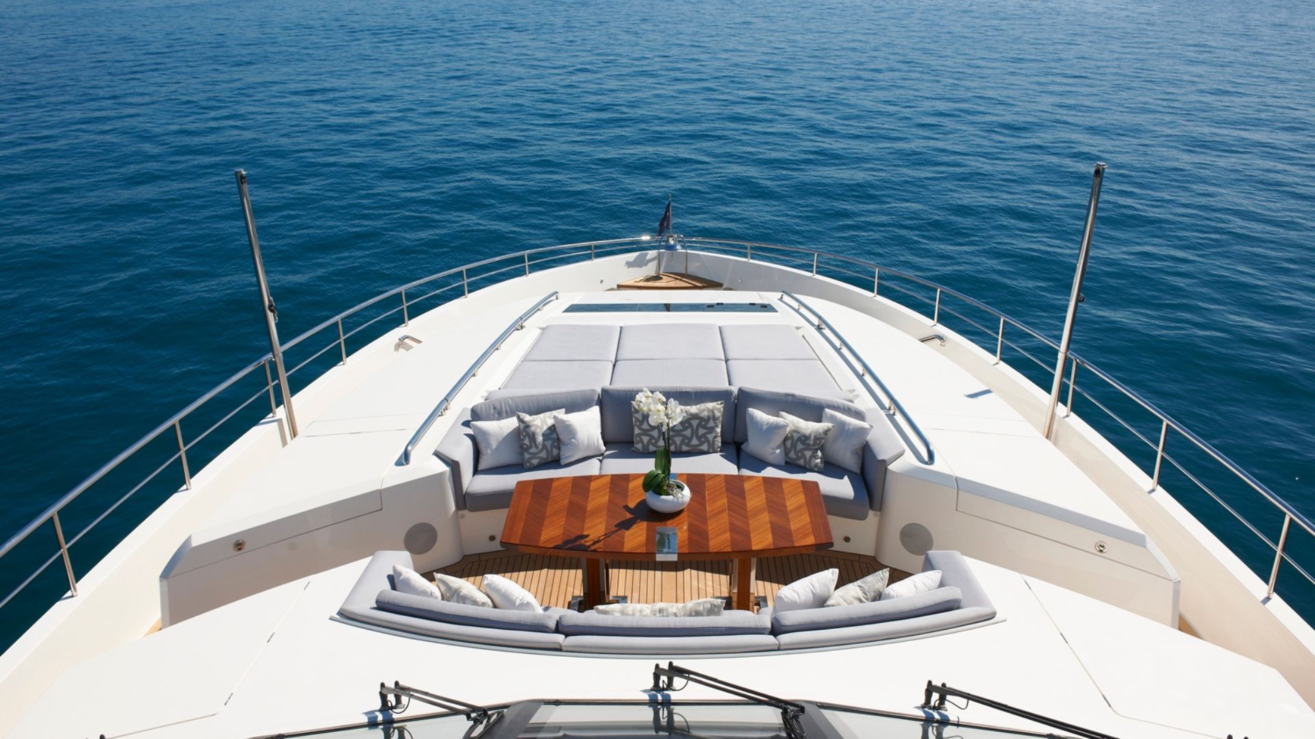 Aquila Yachting IMPERIAL PRINCESS BEATRICE Yacht Charter I